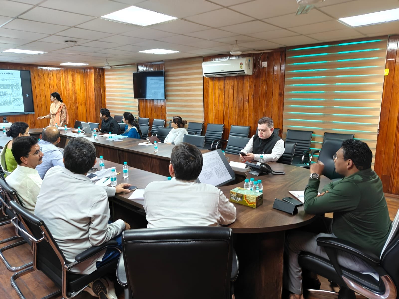 पारदर्शी और तेज़ होगी एम्पैनलमेंट प्रक्रिया, सचिव आवास डॉ. आर. राजेश कुमार ने दिए सख्त निर्देश, स्ट्रक्चरल इंजीनियरों के लिए सरकार का बड़ा सुधार कदम