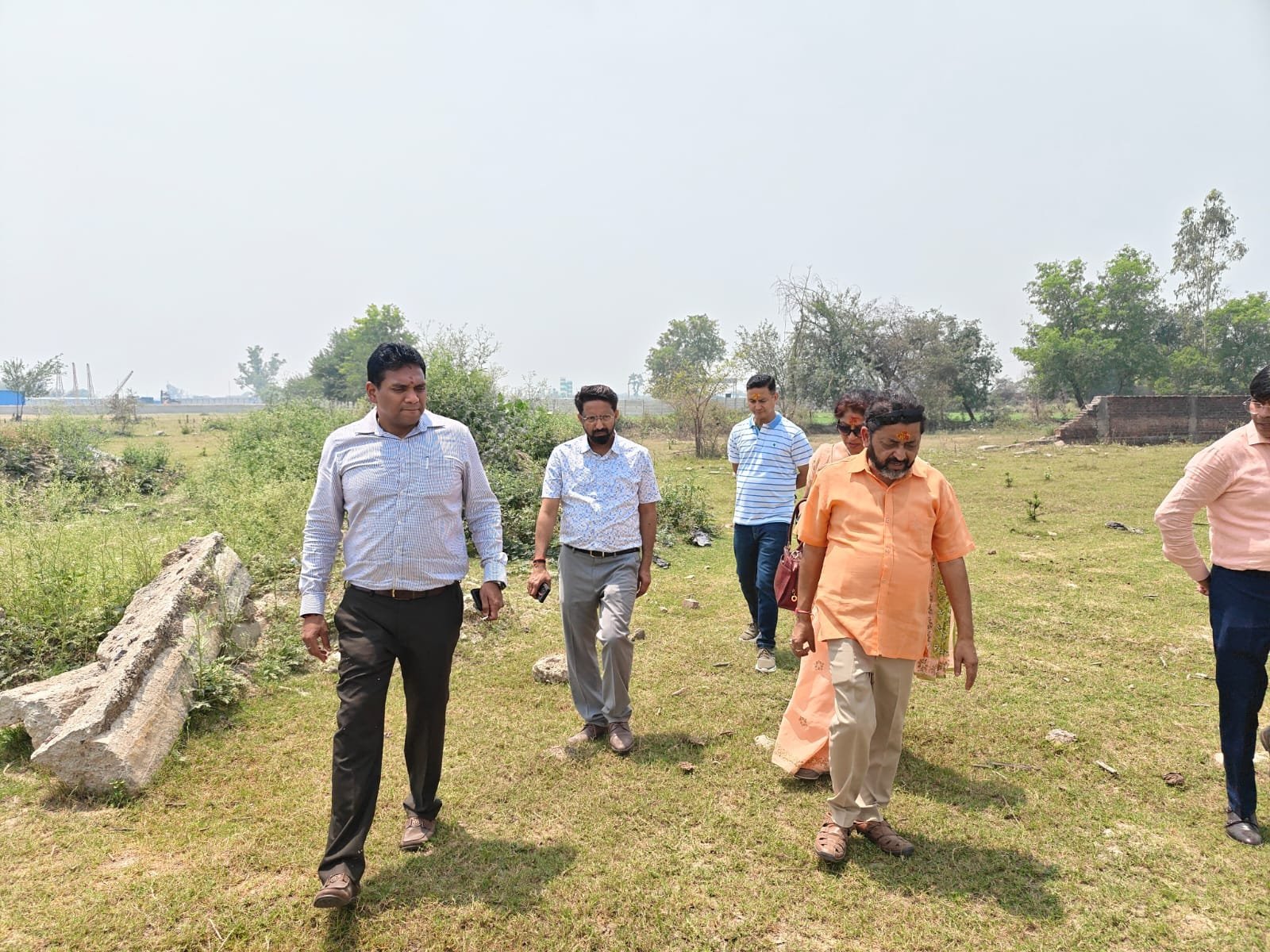 राम नगरी में बनेगा धामी सरकार का ड्रीम प्रोजेक्ट राज्य अतिथि गृह, सचिव राज्य संपत्ति डॉ. आर. राजेश कुमार ने लिया अयोध्या अतिथि गृह निर्माण स्थल का विस्तृत जायजा, अधिकारियों को दिए सख्त निर्देश