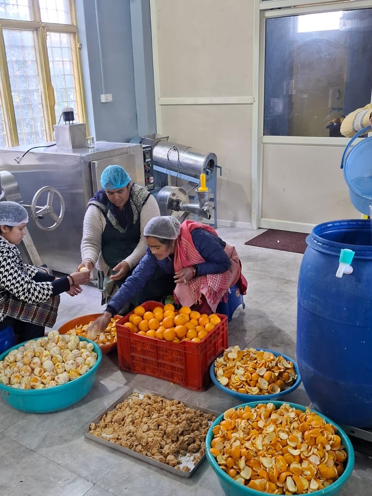 वेस्ट टू वेल्थ मॉडल बना महिलाओं की आय का सहारा, माल्टा के छिलकों से तैयार हो रहे हर्बल उत्पाद, पहाड़ की महिलाओं के लिए बन रहा आत्मनिर्भरता की नयी पहचान